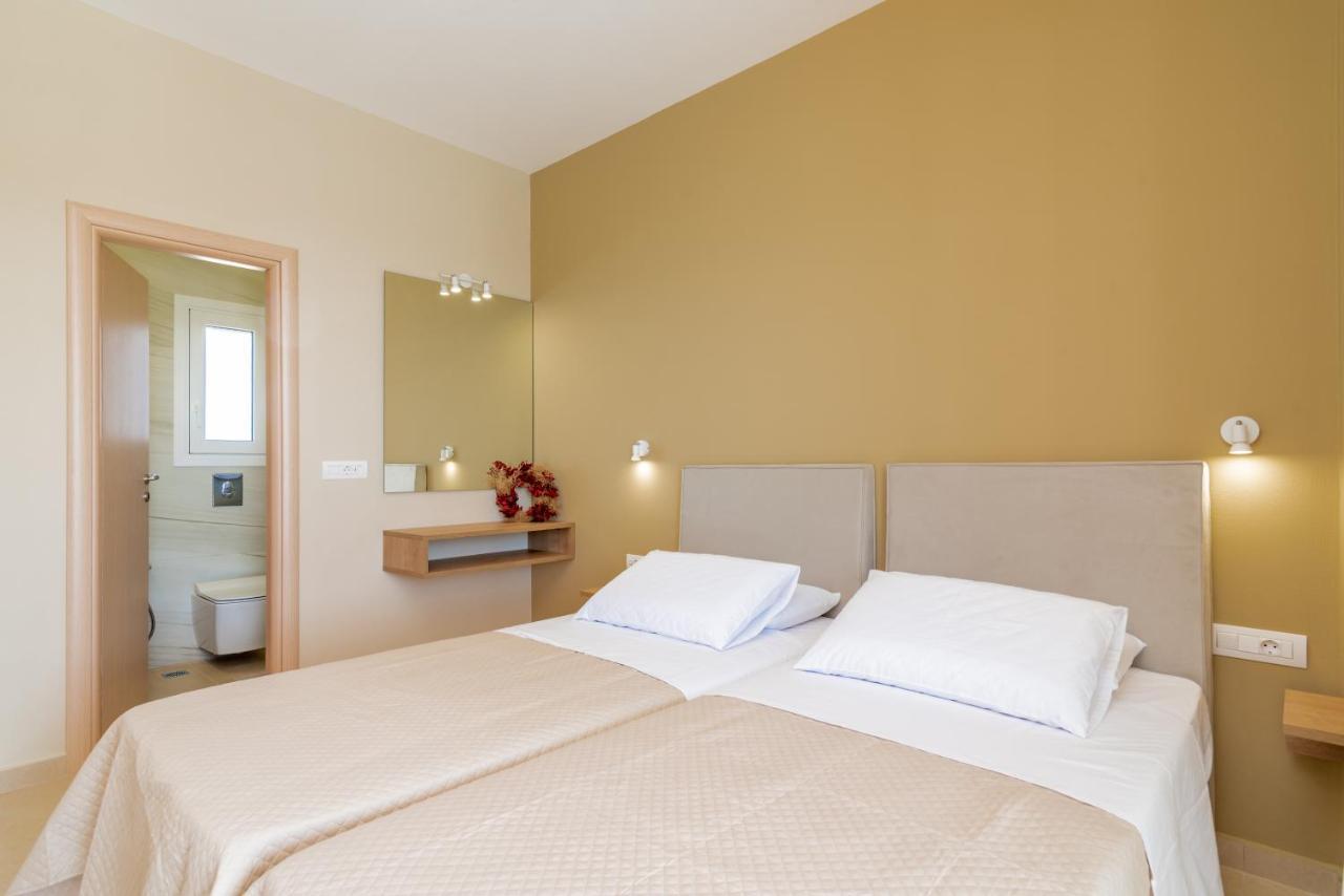 Spartakos Luxury Villa 2 Koukounariá Esterno foto